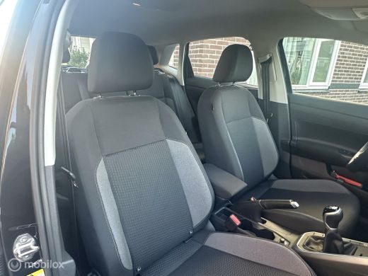 Volkswagen Polo 1.0 TSI Life Business NIEUW MODEL CLIMATE CONTROLE STOELVERWARMING CARPLAY PARKEERSENSOREN ZEER N... ActivLease financial lease