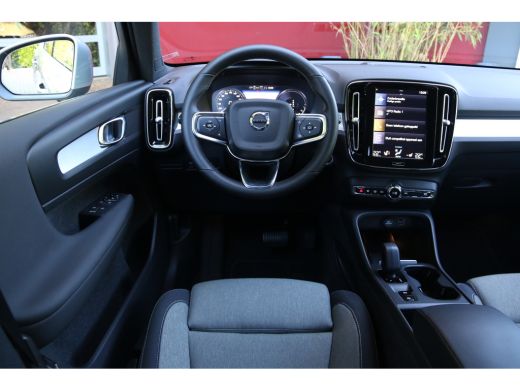 Volvo  XC40 1.5 T5 Recharge Inscription Expression | Adaptive Cruise | Camera | Stuur/stoelverwarming | Keyless ActivLease financial lease