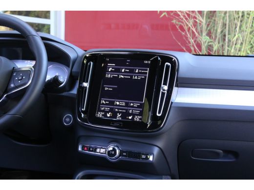 Volvo  XC40 1.5 T5 Recharge Inscription Expression | Adaptive Cruise | Camera | Stuur/stoelverwarming | Keyless ActivLease financial lease