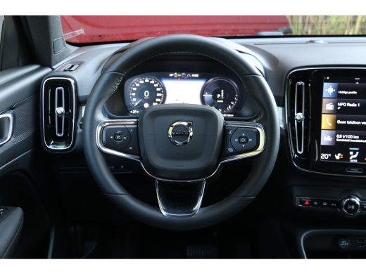 Volvo  XC40 1.5 T5 Recharge Inscription Expression | Adaptive Cruise | Stuur/stoelverwarming | Camera | Keyless ActivLease financial lease
