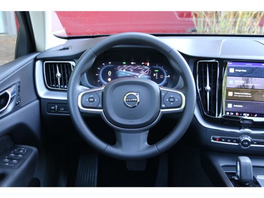 Volvo  XC60 2.0 T6 Plug-in hybrid AWD Inscription | Panoramadak | 360 Camera | Pilot Assist | Memory ActivLease financial lease