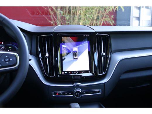 Volvo  XC60 2.0 T6 Plug-in hybrid AWD Inscription | Panoramadak | 360 Camera | Pilot Assist | Memory ActivLease financial lease