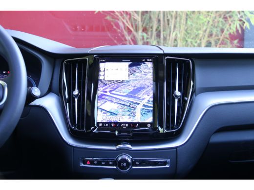 Volvo  XC60 2.0 T6 Plug-in hybrid AWD Inscription | Panoramadak | 360 Camera | Pilot Assist | Memory ActivLease financial lease