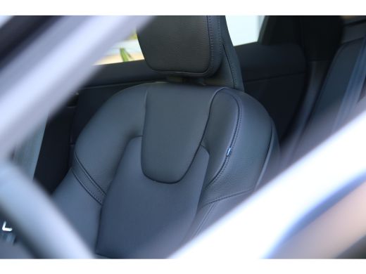 Volvo  XC60 2.0 T6 Plug-in hybrid AWD Inscription | Panoramadak | 360 Camera | Pilot Assist | Memory ActivLease financial lease
