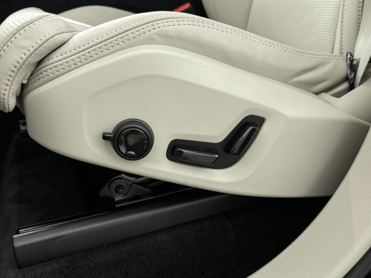 Volvo  XC90 T8 Recharge AWD Ultra Bright | Nieuw Model | 21" | Luchtvering | Bowers & Wilkins | Geventileerd ... ActivLease financial lease