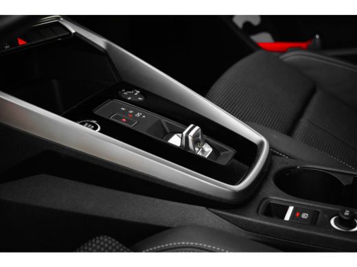 Audi A3 Sportback 30 TFSI S edition | Stoelverw. voor | Cruise Control Adaptief | Navigatie ActivLease financial lease