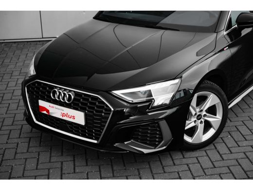 Audi A3 Sportback 30 TFSI S edition | Stoelverw. voor | Cruise Control Adaptief | Navigatie ActivLease financial lease