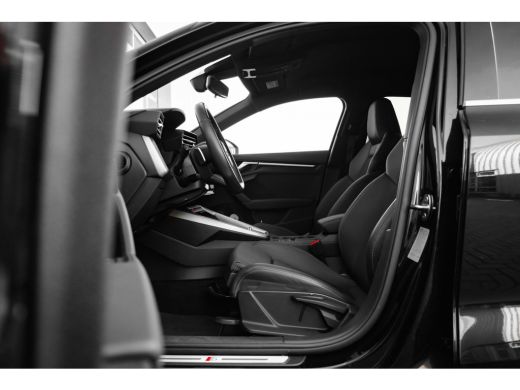 Audi A3 Sportback 30 TFSI S edition | Stoelverw. voor | Cruise Control Adaptief | Navigatie ActivLease financial lease