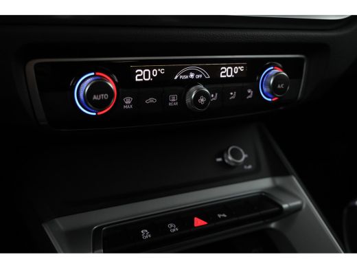 Audi Q3 35 TFSI Advanced edition Airco, Apple carplay, Achterruitrij camera. ActivLease financial lease