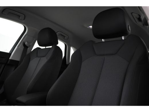 Audi Q3 35 TFSI Advanced edition Airco, Apple carplay, Achterruitrij camera. ActivLease financial lease