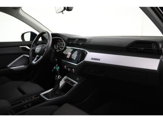 Audi Q3 35 TFSI Advanced edition Airco, Apple carplay, Achterruitrij camera. ActivLease financial lease
