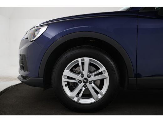 Audi Q3 35 TFSI Advanced edition Airco, Apple carplay, Achterruitrij camera. ActivLease financial lease