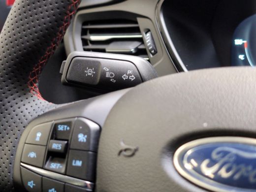Ford Kuga 2.5 PHEV ST-Line X | AGR-Stoelen | 20 inch! | Winter Pack | Head-up ActivLease financial lease