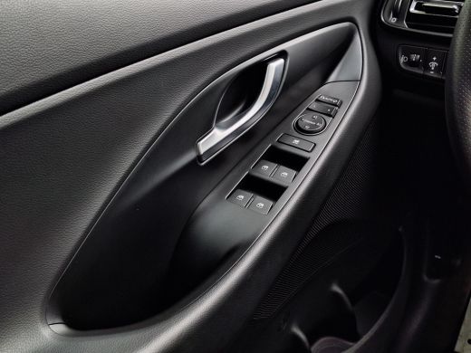 Hyundai i30 Wagon 1.5 T-GDi MHEV N Line | Panoramisch schuif/kantel dak | Stoel/stuurverwarming | Achteruitri... ActivLease financial lease
