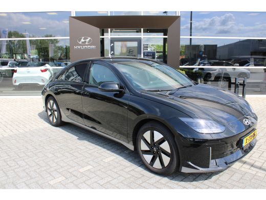 Hyundai IONIQ 6 Connect 77.4 kWh | Achterstoelen verwarmd | Achteruitrijcamera | Bluetooth telefoonvoorbereiding ActivLease financial lease