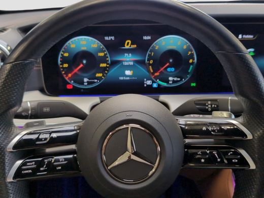 Mercedes E-Klasse 300 e Business Solution AMG | Matrix LED | Camera | Leder | Trekhaak ActivLease financial lease