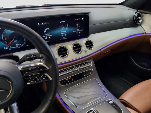 Mercedes E-Klasse 300 e Business Solution AMG | Matrix LED | Camera | Leder | Trekhaak ActivLease financial lease