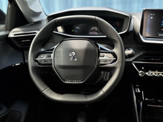 Peugeot 208 Allure Pack Allure PACK | Achteruitrijcamera | Cruise Control | Navi Fullscreen | Airco AUTO | Re... ActivLease financial lease