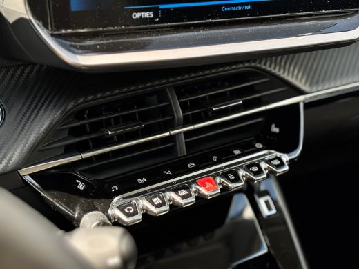 Peugeot 208 Allure Pack Allure PACK | Achteruitrijcamera | Cruise Control | Navi Fullscreen | Airco AUTO | Re... ActivLease financial lease
