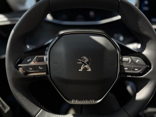 Peugeot 208 Allure Pack Allure PACK | Achteruitrijcamera | Cruise Control | Navi Fullscreen | Airco AUTO | Re... ActivLease financial lease