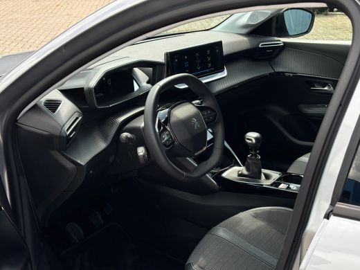 Peugeot 208 Allure Pack Allure PACK | Achteruitrijcamera | Cruise Control | Navi Fullscreen | Airco AUTO | Re... ActivLease financial lease