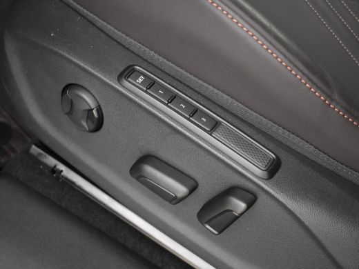 Seat Terramar 1.5 TSI e-Hybrid 200kW / 272pk l Sennheiser Audio l Matrix Ultra l 20" "hadron copper" l Panoramadak ActivLease financial lease