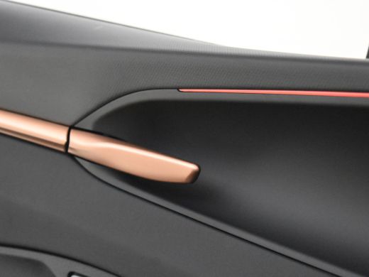 Seat Terramar 1.5 TSI e-Hybrid 200kW / 272pk l Sennheiser Audio l Matrix Ultra l 20" "hadron copper" l Panoramadak ActivLease financial lease
