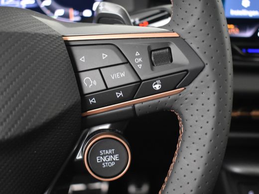 Seat Terramar 1.5 TSI e-Hybrid 200kW / 272pk l Sennheiser Audio l Matrix Ultra l 20" "hadron copper" l Panoramadak ActivLease financial lease