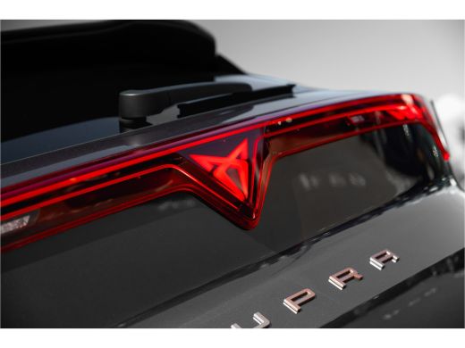 CUPRA Terramar 1.5 TSI e-Hybrid VZ America s CUP | Leder interieur | Panoramadak | Rondom Camera ActivLease financial lease