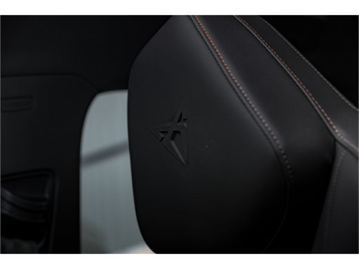 CUPRA Terramar 1.5 TSI e-Hybrid VZ America s CUP | Leder interieur | Panoramadak | Rondom Camera ActivLease financial lease