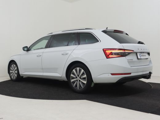 Skoda Superb Combi 1.4 TSI iV Business Edition Plus 218pk | Panorama dak | Dodehoekdetectie | Trekhaak | Elekt... ActivLease financial lease