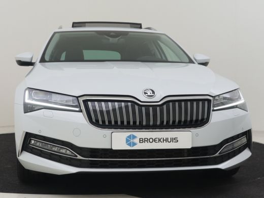 Skoda Superb Combi 1.4 TSI iV Business Edition Plus 218pk | Panorama dak | Dodehoekdetectie | Trekhaak | Elekt... ActivLease financial lease