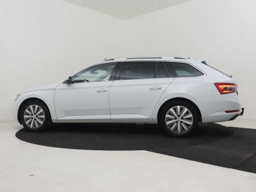 Skoda Superb Combi 1.4 TSI iV Business Edition Plus 218pk | Panorama dak | Dodehoekdetectie | Trekhaak | Elekt... ActivLease financial lease