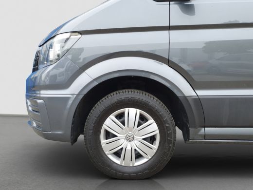 Volkswagen Crafter 35 2.0 TDI Automaat L3H3 (L2H2) 3000kg Trekgewicht ActivLease financial lease