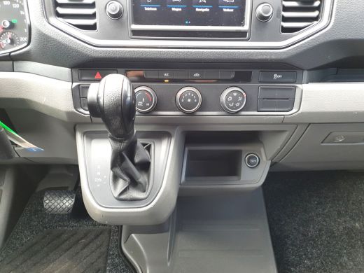 Volkswagen Crafter 35 2.0 TDI Automaat L3H3 (L2H2) 3000kg Trekgewicht ActivLease financial lease