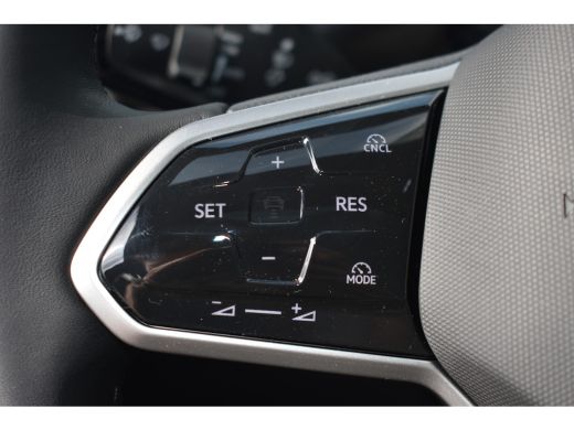 Volkswagen ID.4 Pro Limited Edition | 'App-Connect' draadloze smartphone integratie | Achterbank in ongelijke del... ActivLease financial lease