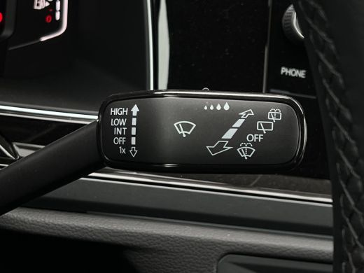Volkswagen Polo R-Line Business Inclusief €2000,- inruilvoordeel  | 'App-Connect' draadloze smartphone integratie... ActivLease financial lease