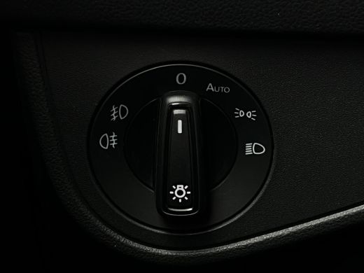 Volkswagen Polo R-Line Business Inclusief €2000,- inruilvoordeel  | 'App-Connect' draadloze smartphone integratie... ActivLease financial lease
