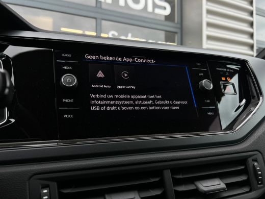 Volkswagen Polo R-Line Business Inclusief €2000,- inruilvoordeel  | 'App-Connect' draadloze smartphone integratie... ActivLease financial lease