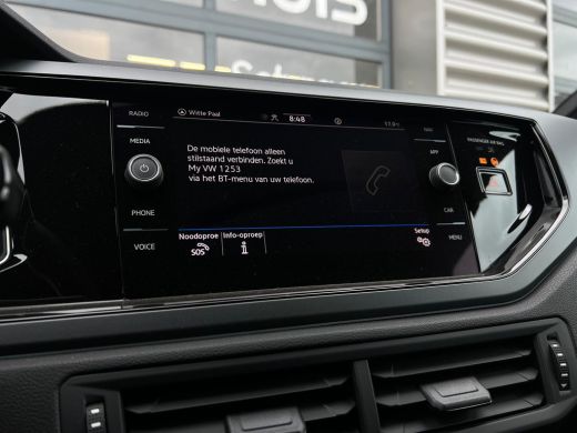 Volkswagen Polo R-Line Business Inclusief €2000,- inruilvoordeel  | 'App-Connect' draadloze smartphone integratie... ActivLease financial lease