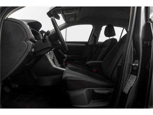 Volkswagen T-Roc 1.0 TSI Business | Clima | Navi | Stoelverwarming | ActivLease financial lease