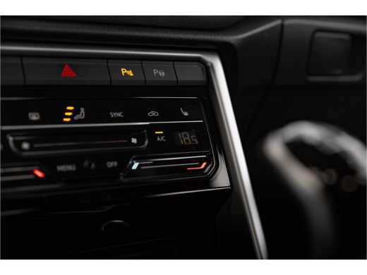 Volkswagen T-Roc 1.0 TSI Business | Clima | Navi | Stoelverwarming | ActivLease financial lease