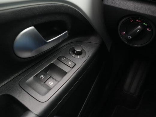 Volkswagen up! 1.0 BMT move up! Airco Bluetooth 4-deurs Dab 52 ActivLease financial lease