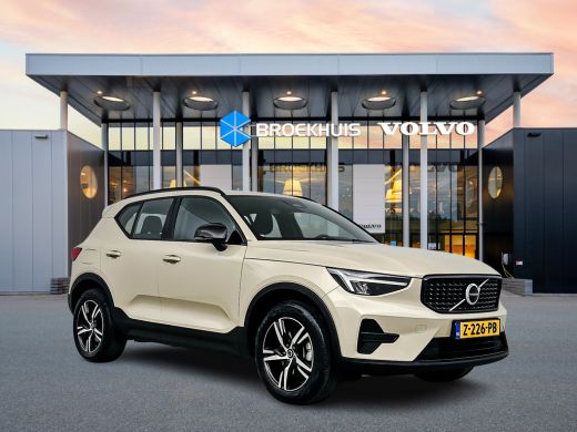 Volvo  XC40 B4 Plus Dark ActivLease financial lease