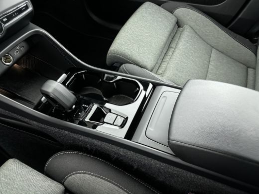 Volvo  XC40 B4 Plus Dark ActivLease financial lease