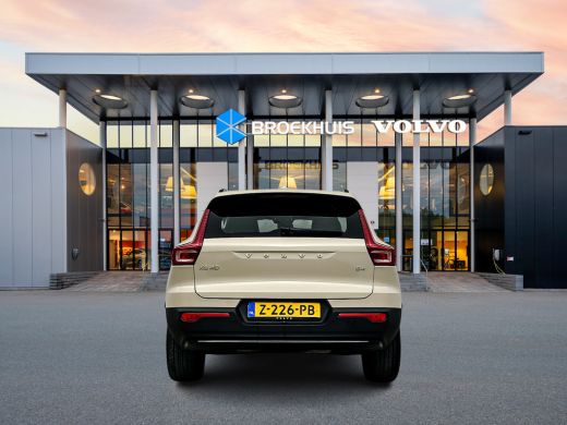Volvo  XC40 B4 Plus Dark ActivLease financial lease