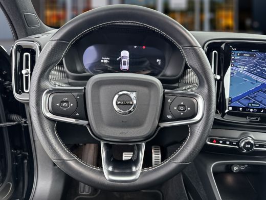 Volvo  XC40 Recharge P8 AWD R-Design | Panoramadak | Parkeercamera | Adaptieve cruise | BLIS | Stoel/stuur/ac... ActivLease financial lease