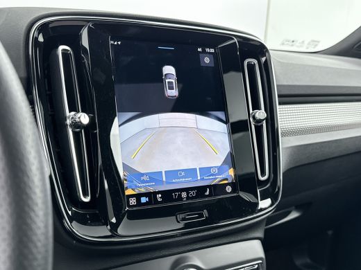 Volvo  XC40 Recharge P8 AWD R-Design | Panoramadak | Parkeercamera | Adaptieve cruise | BLIS | Stoel/stuur/ac... ActivLease financial lease