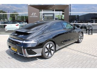 Hyundai IONIQ 6 Connect 77.4 kWh | Achterstoelen verwarmd | Achteruitrijcamera | Bluetooth telefoonvoorbereiding