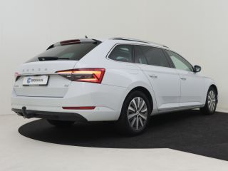 Skoda Superb Combi 1.4 TSI iV Business Edition Plus 218pk | Panorama dak | Dodehoekdetectie | Trekhaak | Elekt...